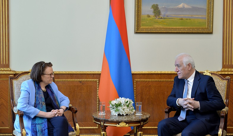 ՀՀ նախագահը և Ֆինլանդիայի դեսպանը շեշտել են Լաչինի միջանցքի բնականոն գործունեությունն օր առաջ վերականգնելու հրամայականը