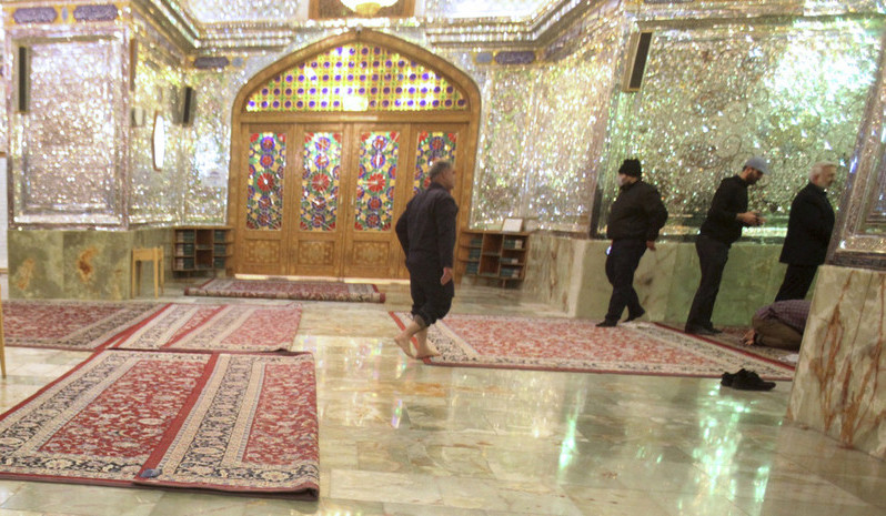 В Иране к смертной казни приговорили двух человек, обвиняемых в теракте в гробнице Шах Чераг