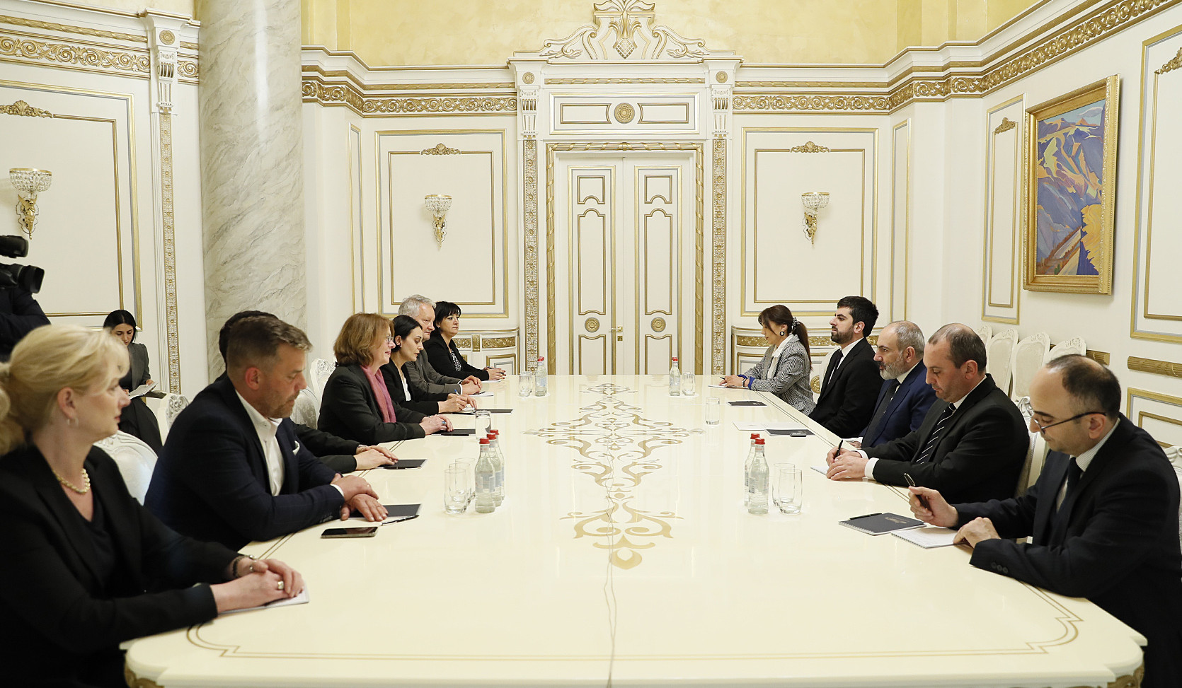ՀՀ վարչապետը և Բունդեսթագի պատգամավորները մտքեր են փոխանակել անվտանգային մարտահրավերների և խաղաղության օրակարգի շուրջ
