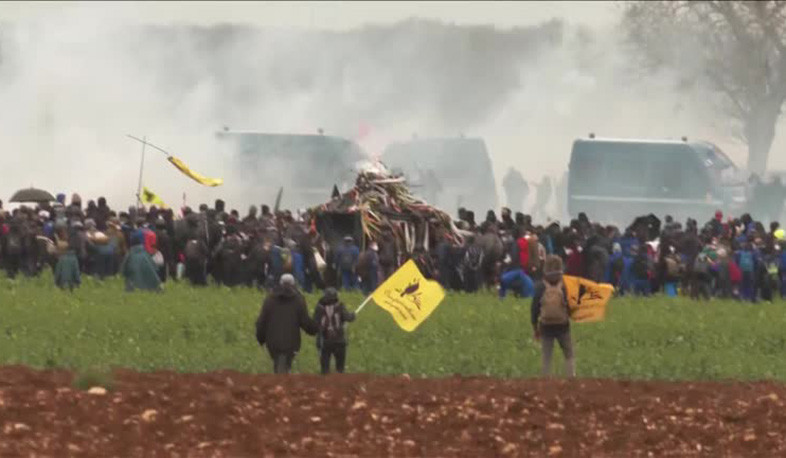 French police clash with protesters opposed to farm reservoir