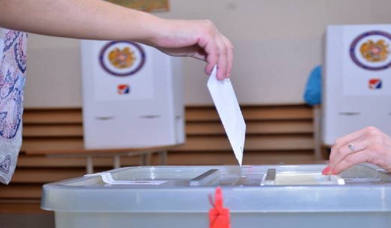Menurut data awal pilkada di Sisian, CP memperoleh 64 persen suara pemilih, 52,6 persen di Ani.