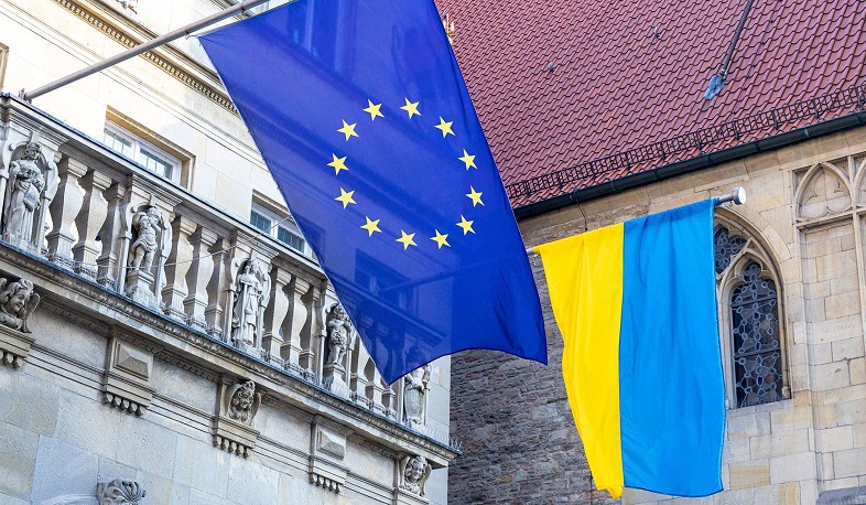 Участники саммита ЕС обсудят в декабре начало переговоров о членстве Молдавии и Украины