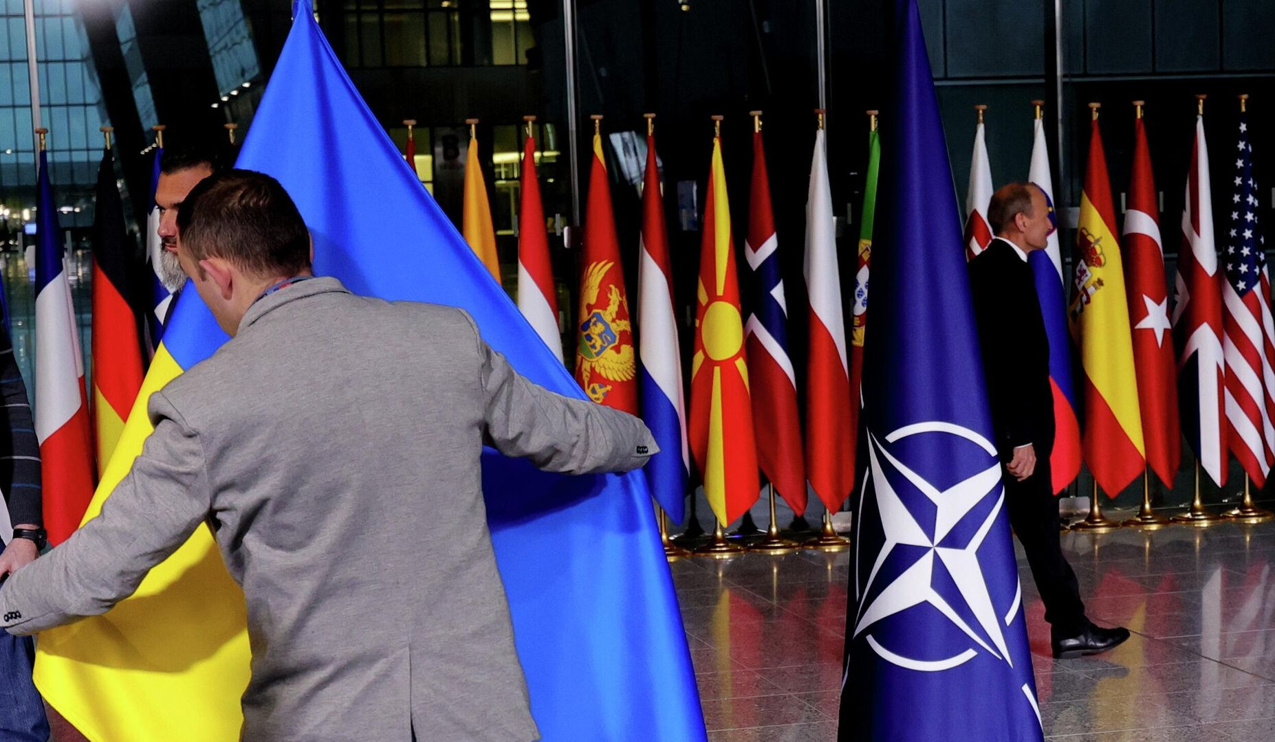 Meeting of foreign ministers of NATO member states starting in Brussels
