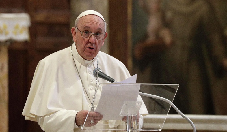 Папа Римский предложил установить двухнедельное перемирие в зоне военных действий на Украине на время празднования Пасхи