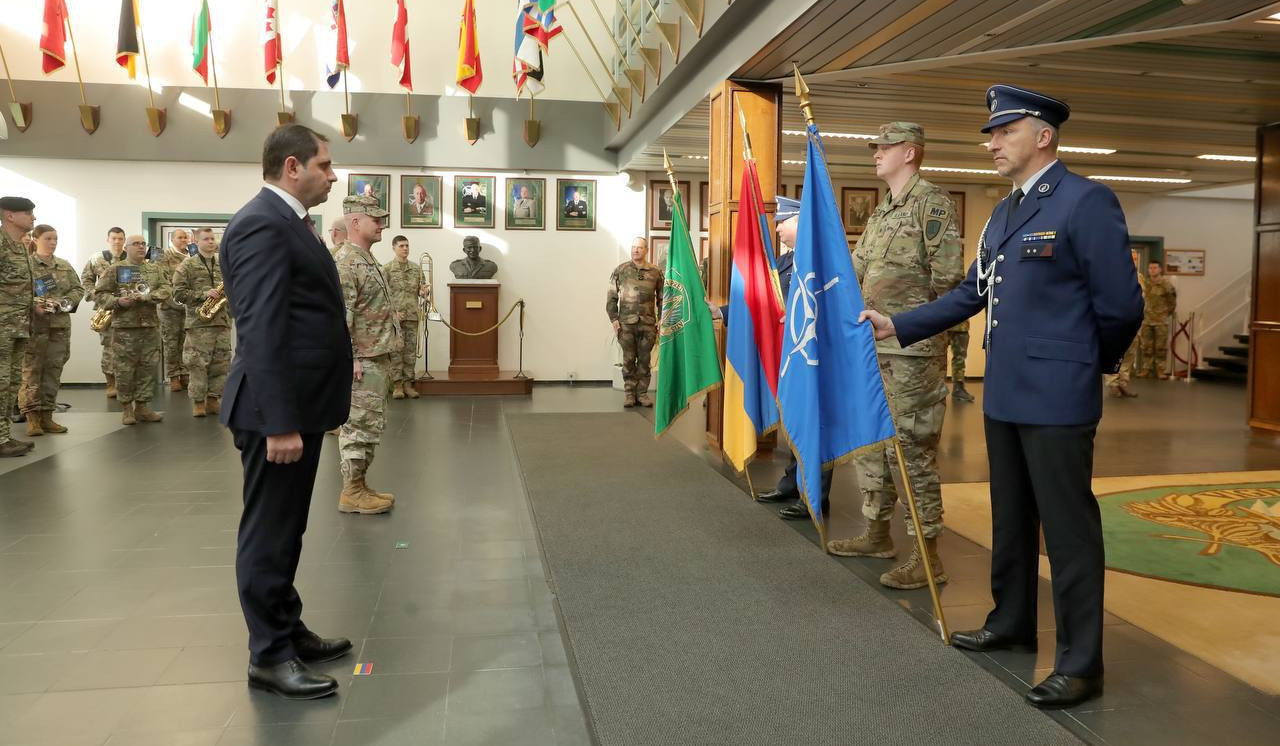 Armenian Defense Minister visits Supreme Headquarters, Allied Powers