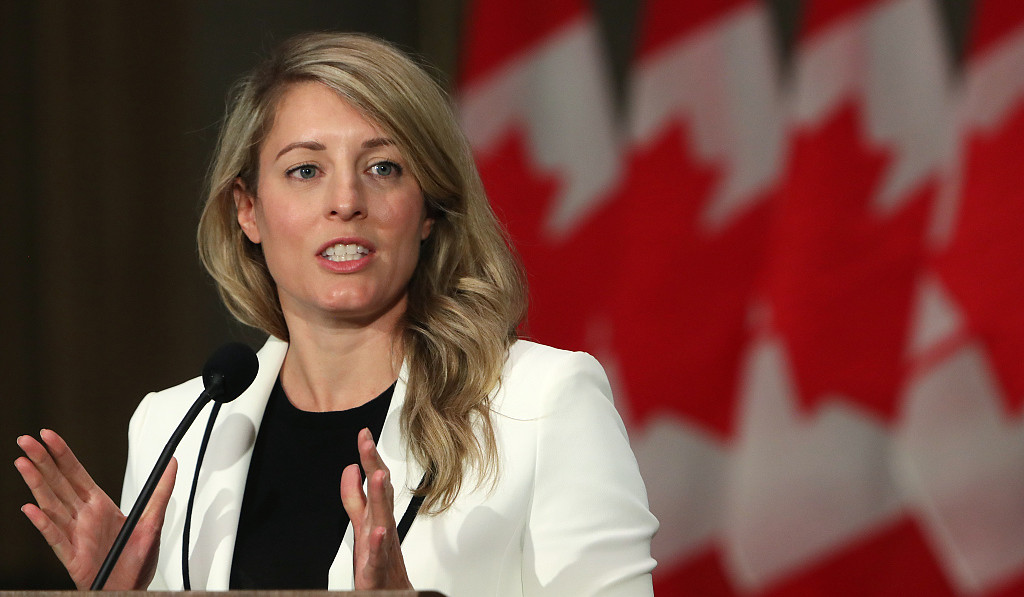 Канада поддерживает усилия по скорейшему установлению мира между Арменией и Азербайджаном: Жоли