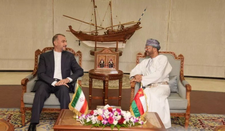 Foreign Ministers of Iran, Oman discuss bilateral ties, regional issues