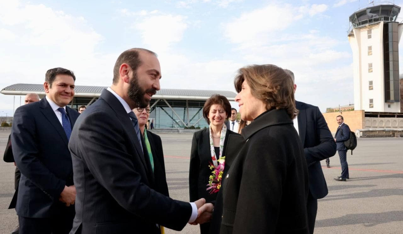 Armenian and French foreign ministers to meet on April 28