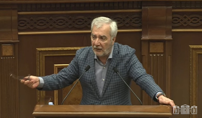 Անդրանիկ Քոչարյանն առաջարկում է ևս 6 ամսով երկարաձգել 44-օրյայի հանգամանքները քննող հանձնաժողովի գործունեության ժամկետը