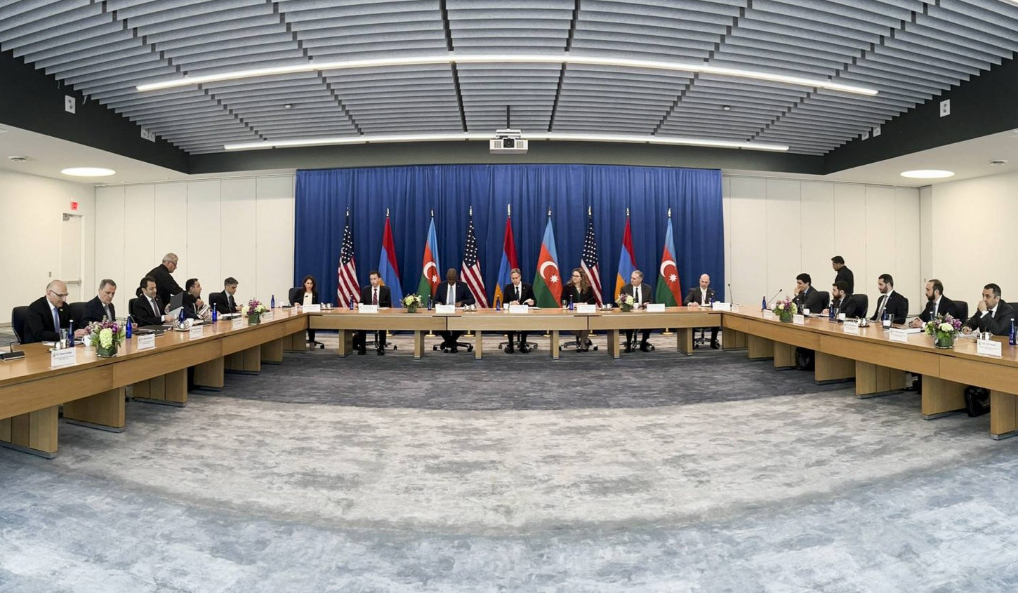 Armenian-Azerbaijani discussions continue in Washington