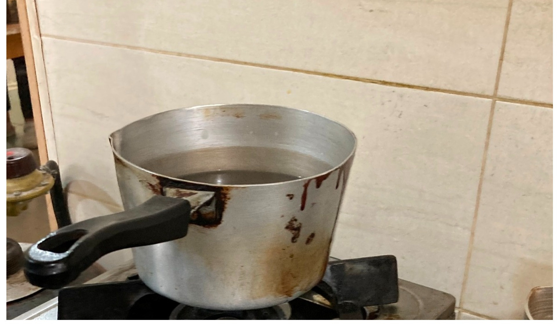 Էջմիածնում կասեցվել է խմորեղենի արտադրամասի արտադրական գործունեությունը