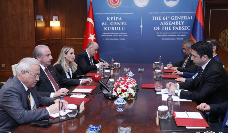 RA NA President Alen Simonyan Meets with Speaker of Parliament of Turkey Mustafa Şentop