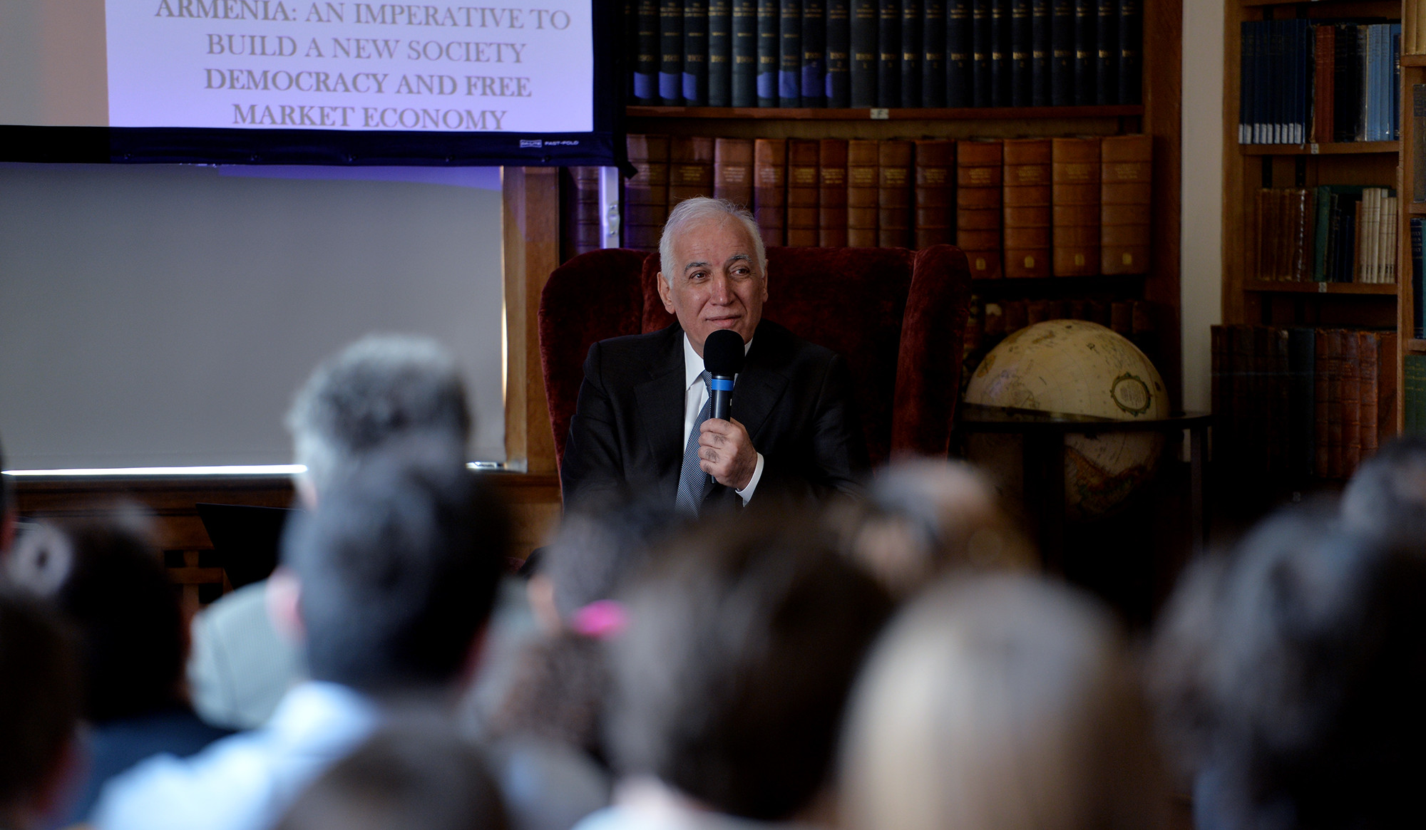 Վահագն Խաչատուրյանը դասախոսությամբ է հանդես եկել Քեմբրիջի համալսարանում՝ նվիրված Հայաստանում առկա մարտահրավերներին