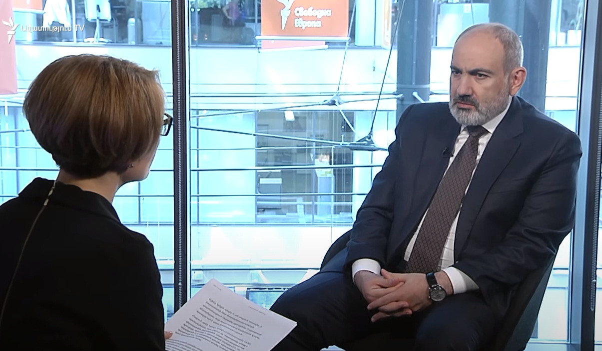 Դատապարտում եմ թքելու բոլոր փորձերը, բոլոր մարդկանց վրա. Նիկոլ Փաշինյան