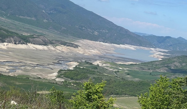 Ущерб, нанесенный Азербайджаном: Сарсангское водохранилище практически опустело