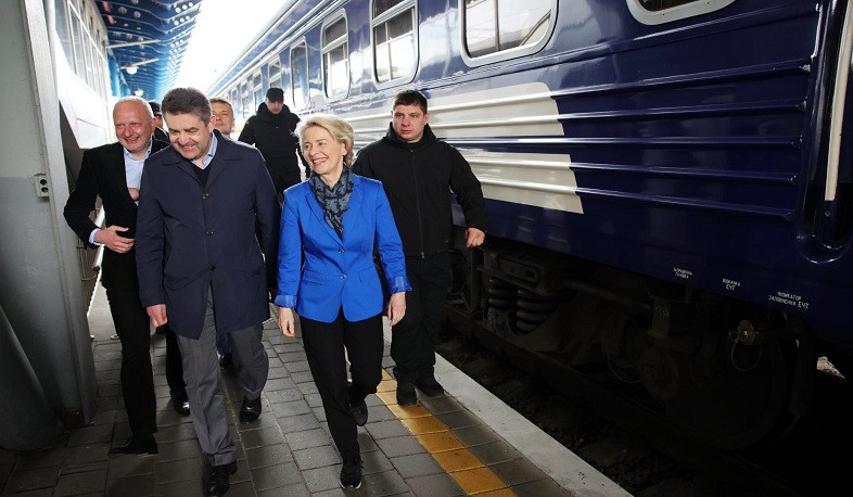 Урсула фон дер Ляйен 9 мая прибыла в Киев