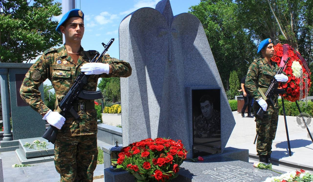 Եռաբլուրում տեղի է ունեցել ազգային հերոս Վահագն Ասատրյանին նվիրված ոգեկոչման արարողություն