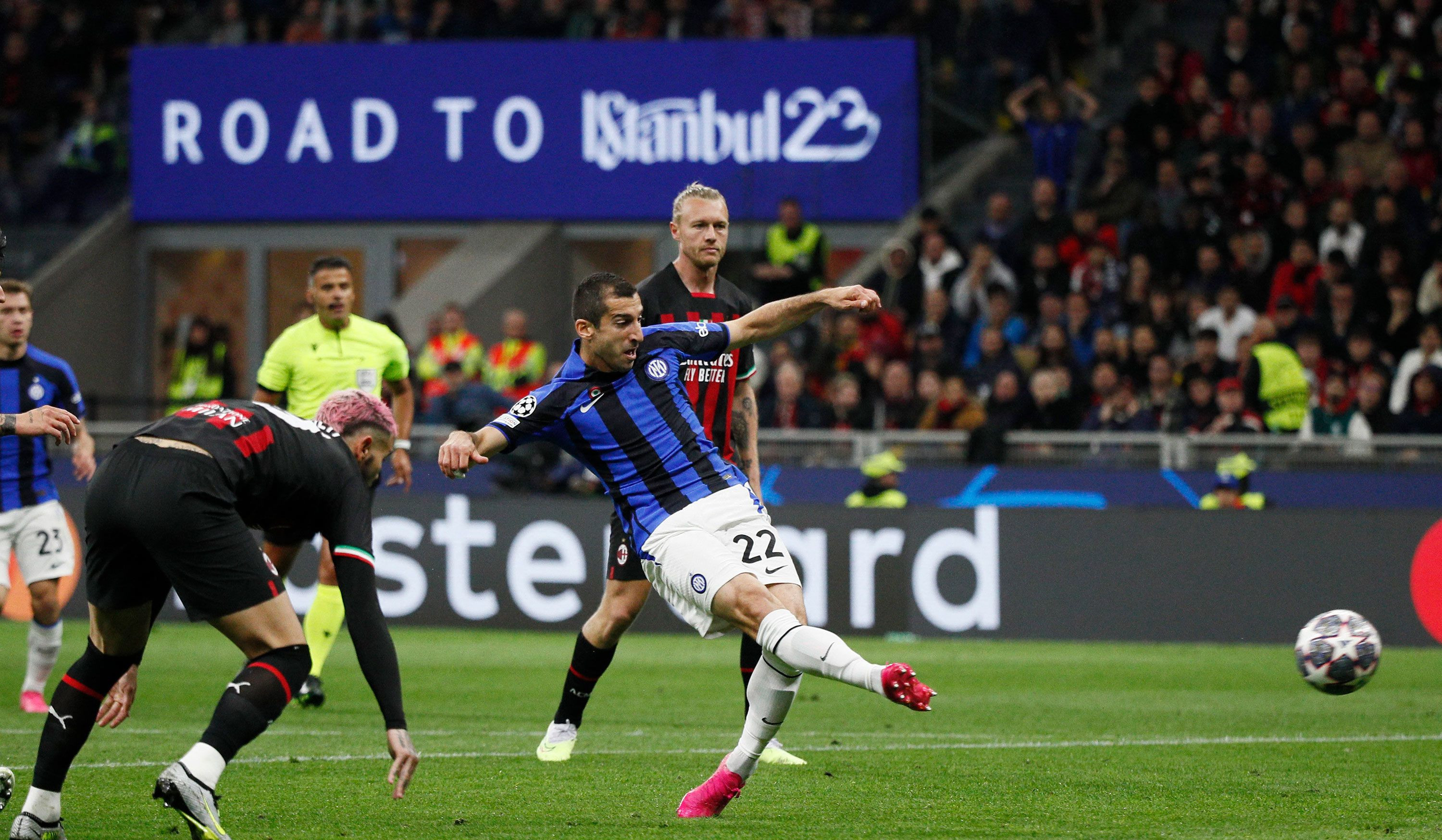 Մխիթարյանը դարձավ 1-ին հայ ֆուտբոլիստը, որը գոլի հեղինակ դարձավ ՈՒԵՖԱ Չեմպիոնների լիգայի կիսաեզրափակչում