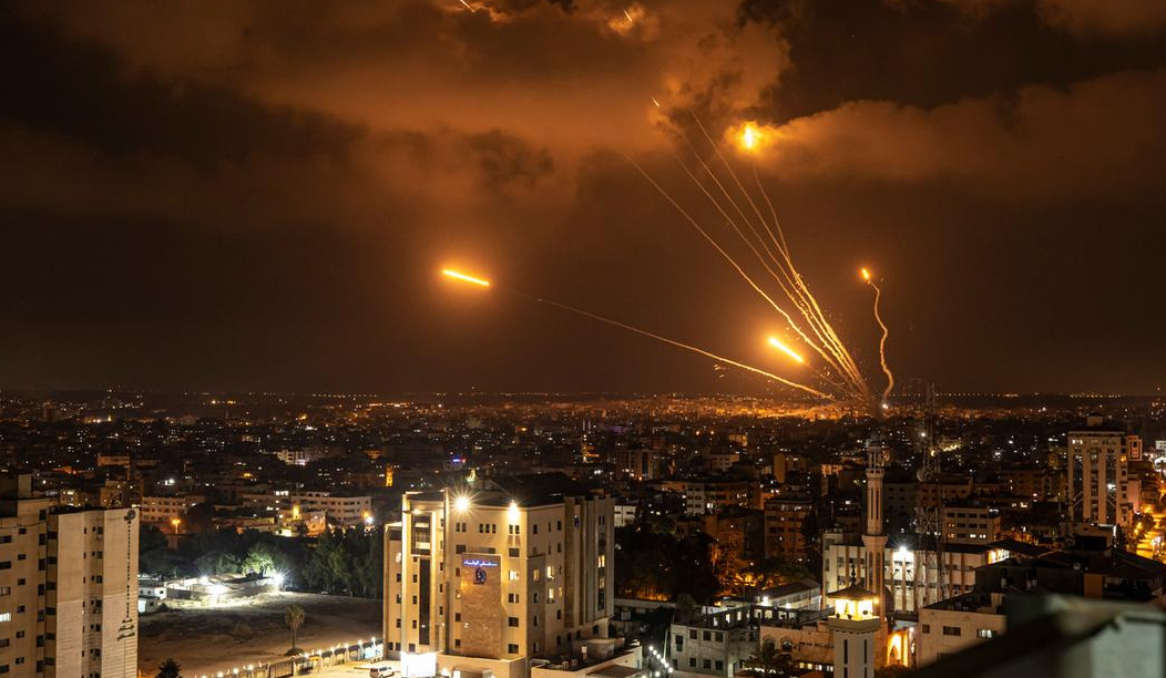 Ракетные обстрелы между Израилем и Газой продолжаются