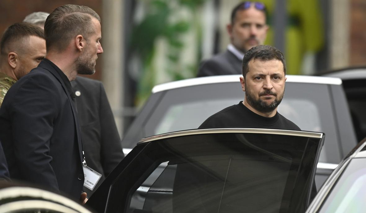 Зеленский прибыл в Японию на саммит G7