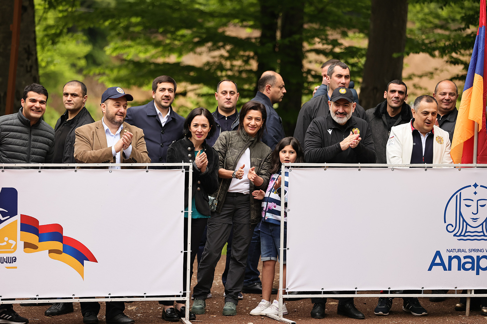 Այս մրցաշարը ծառայում է հաղթանակի, թիմի, անհատական պատասխանատվության ոգու զարգացմանը. Նիկոլ Փաշինյանը` թիմային խճուղավազքի մրցաշարի մասնակիցներին