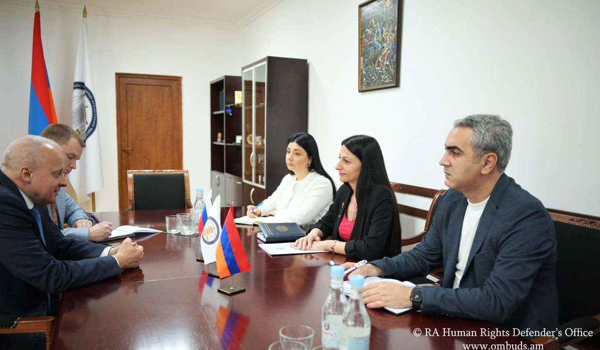 Անահիտ Մանասյանը ՀՀ-ում ՌԴ դեսպանի հետ քննարկել է Լաչինի միջանցքի շրջափակման հետևանքով ստեղծված հումանիտար իրավիճակը