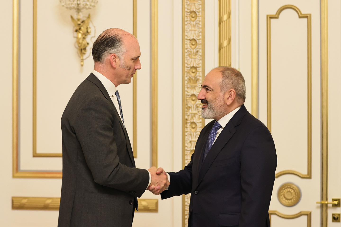 Pashinyan, Docherty discuss Armenian-Azerbaijani normalization process
