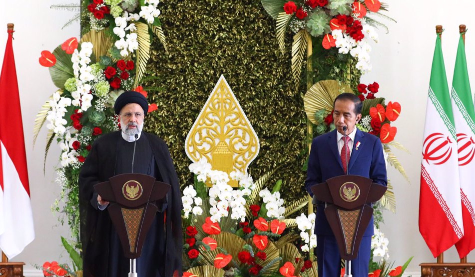 Раиси заявил о воле Ирана и Индонезии для расширения отношений