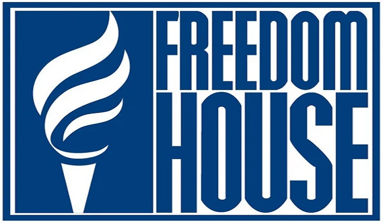 Война усугубляет региональный раскол: Freedom House