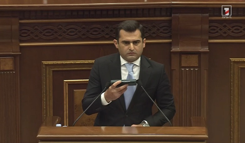 Հակոբ Արշակյանը պաշտոնաթող 3 նախագահների՝ Արցախի մասով ելույթներից ձայնագրություններ հրապարակեց ԱԺ-ում