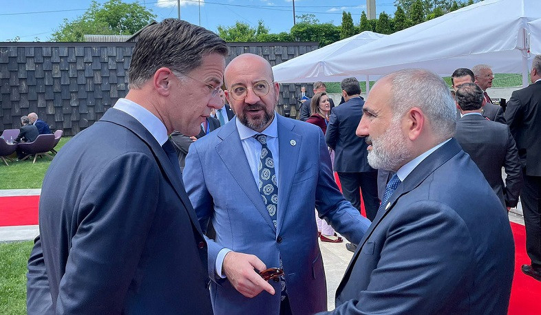 Премьер-министр Армении принял участие во Втором саммите Европейского политического сообщества, провел беседы с лидерами ряда стран