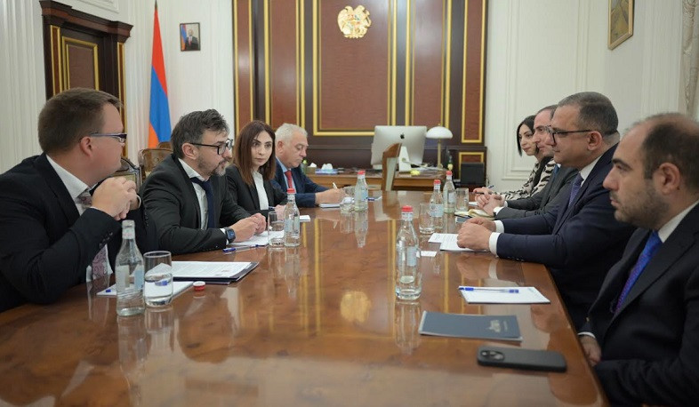 Tigran Khachatryan and Maxim Zubov discussed promising projects carried out by Siemens in Armenia