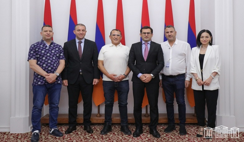 Hakob Arshakyan receives foreign big entrepreneurs of hotel and aviation sectors