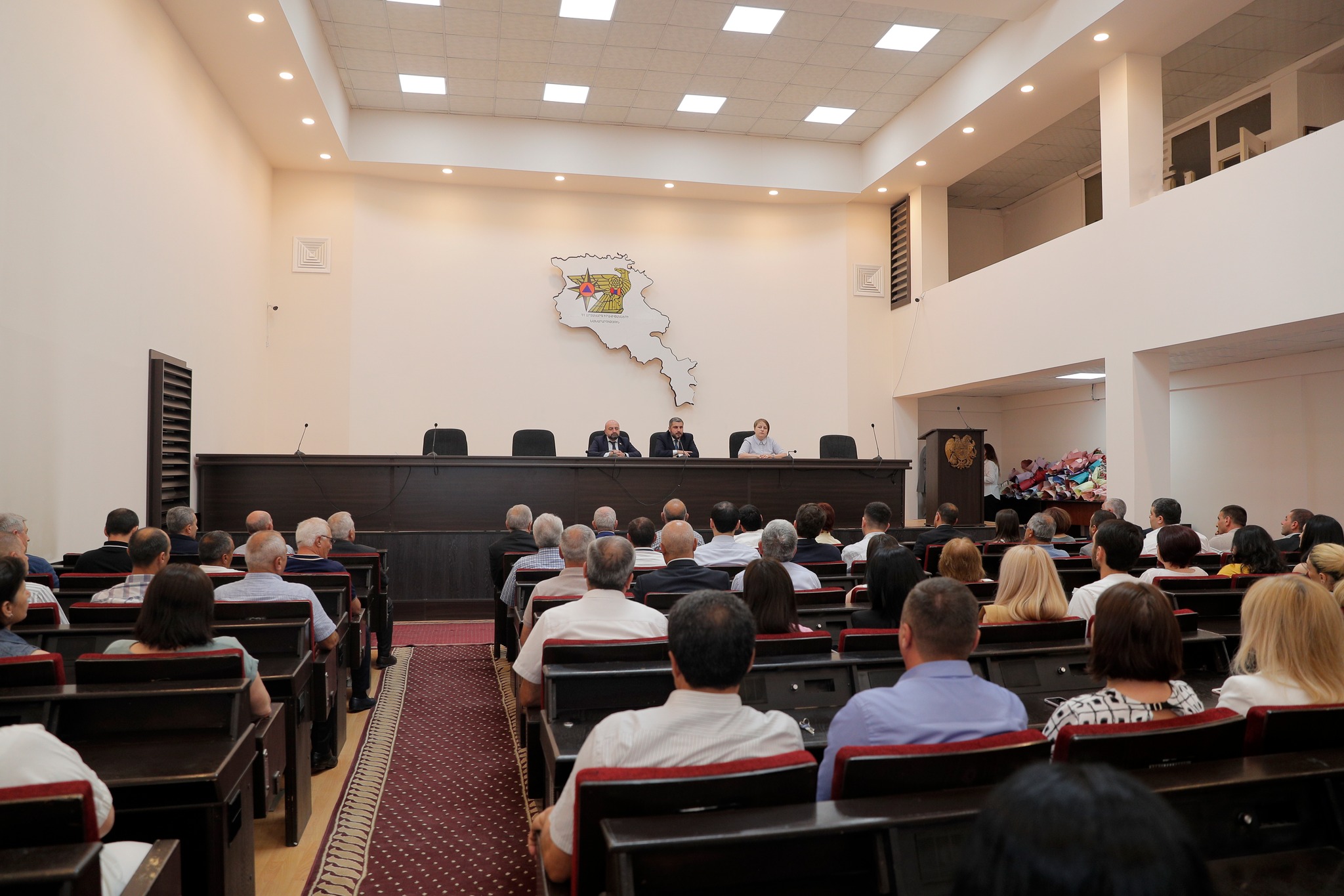 Տեղի է ունեցել ԱԻՆ-ի վերջին հանդիսավոր նիստը