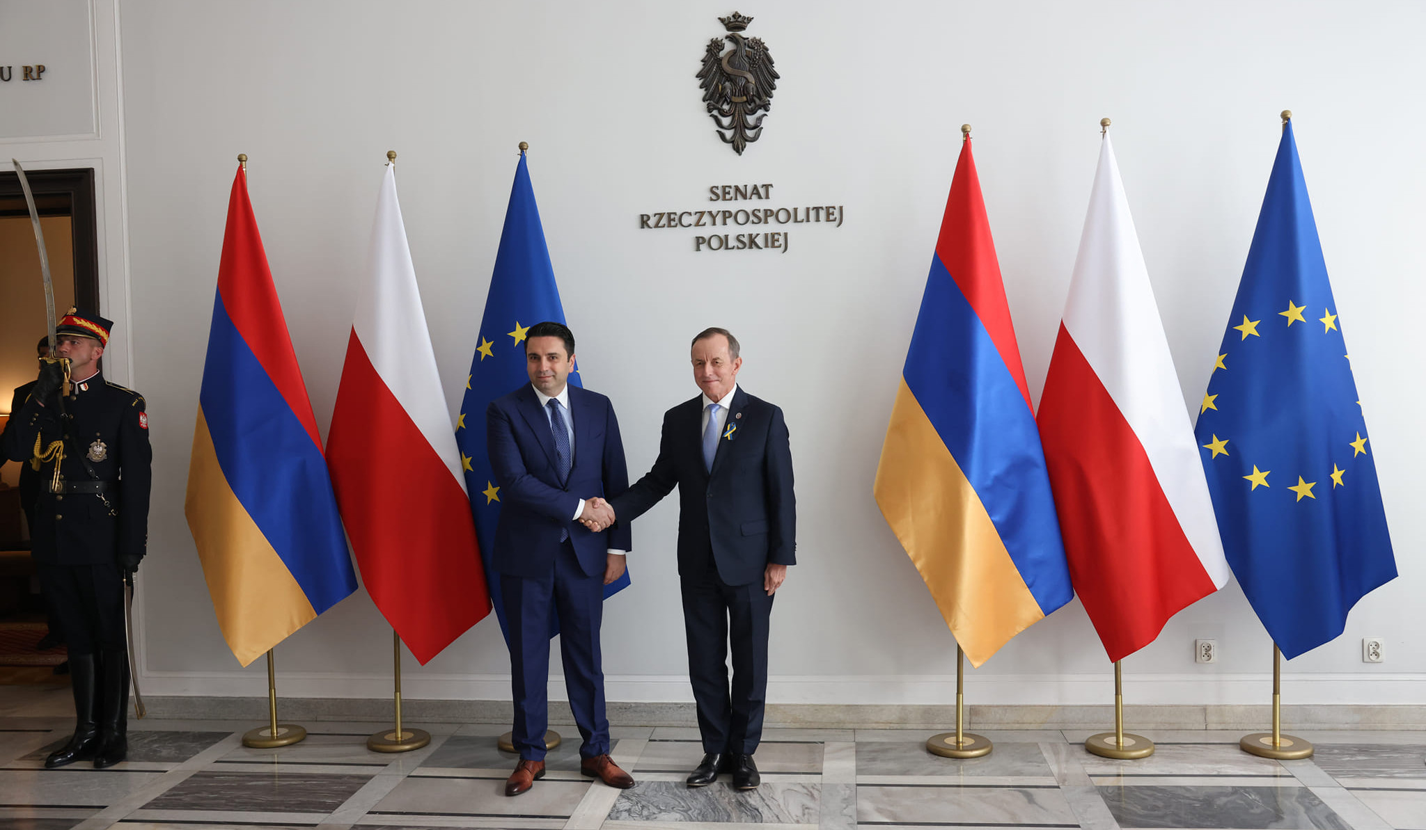 ԼՂ 120 000 հայ բնակչությունը փաստացի պատանդի կարգավիճակում է. Ալեն Սիմոնյանը` լեհ գործընկերոջը