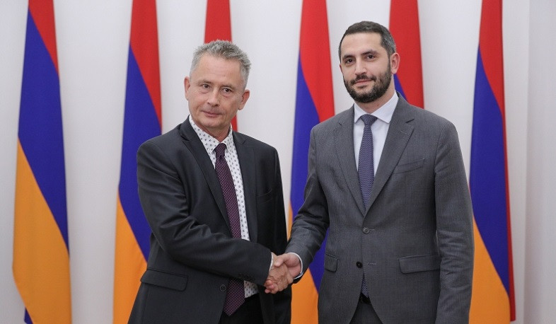 По просьбе посла Польши Рубен Рубинян представил вопросы региональной безопасности, ситуацию в Нагорном Карабахе