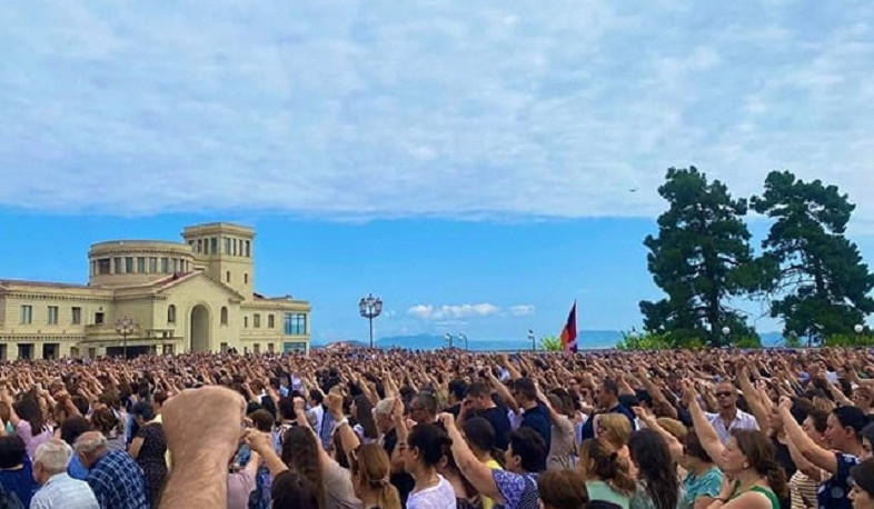 Народное движение, начавшееся в Нагорном Карабахе, с сегодняшнего дня распространится и на Армению: Государственный министр Нагорного Карабаха