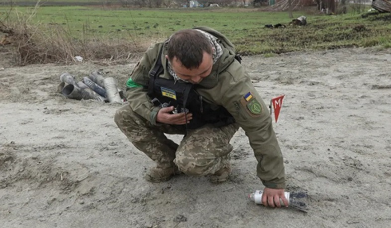 Ukraine begins firing U.S.-provided cluster munitions at Russian forces