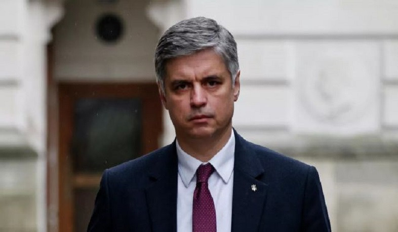 Посла Украины в Британии уволили после критики в адрес Зеленского
