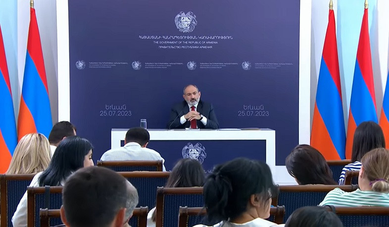 Переговорная активность России несколько снизилась: Пашинян