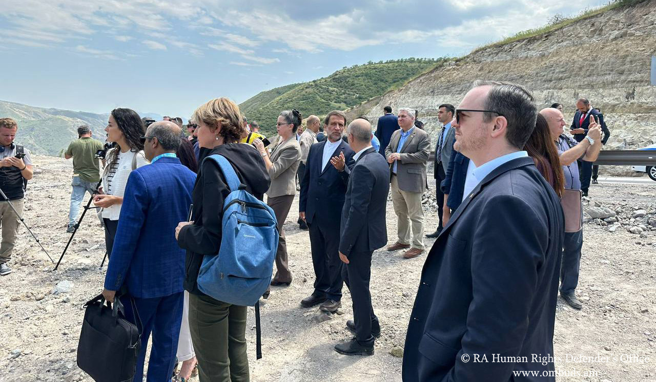 Представители офиса ЗПЧ предоставили общую информацию о ситуации представителям аккредитованных в Армении дипкорпусов