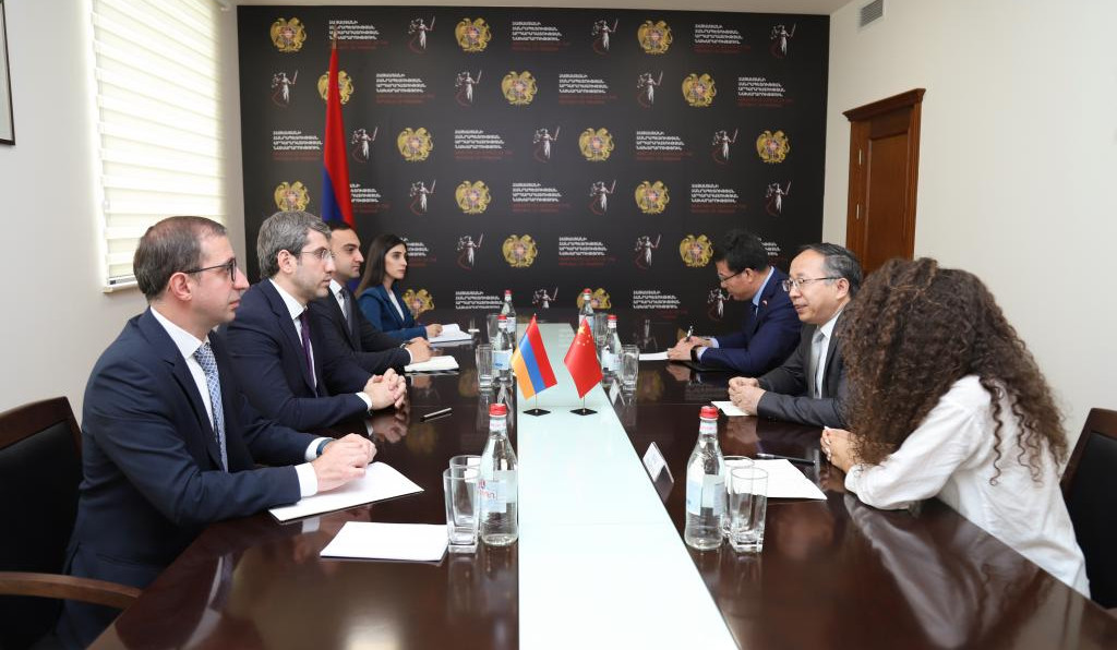 Չինաստանը պատրաստ է աջակցել արդարադատության ոլորտի բարեփոխումներին. ՉԺՀ դեսպանը՝ Գրիգոր Մինասյանին