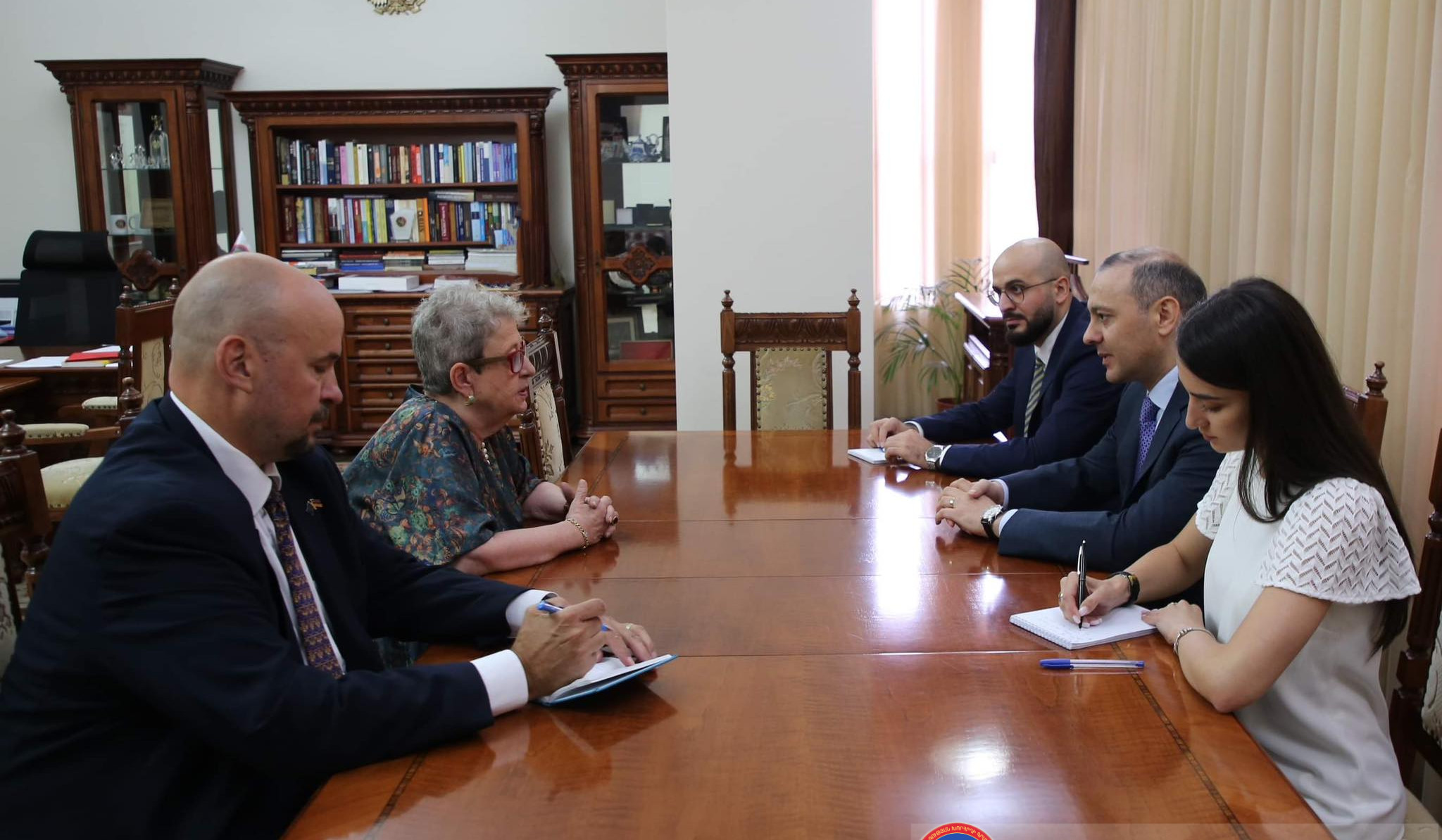 Արմեն Գրիգորյանը և Անդրեա Վիկտորինը քննարկել են ԼՂ-ում ստեղծված հումանիտար ճգնաժամը