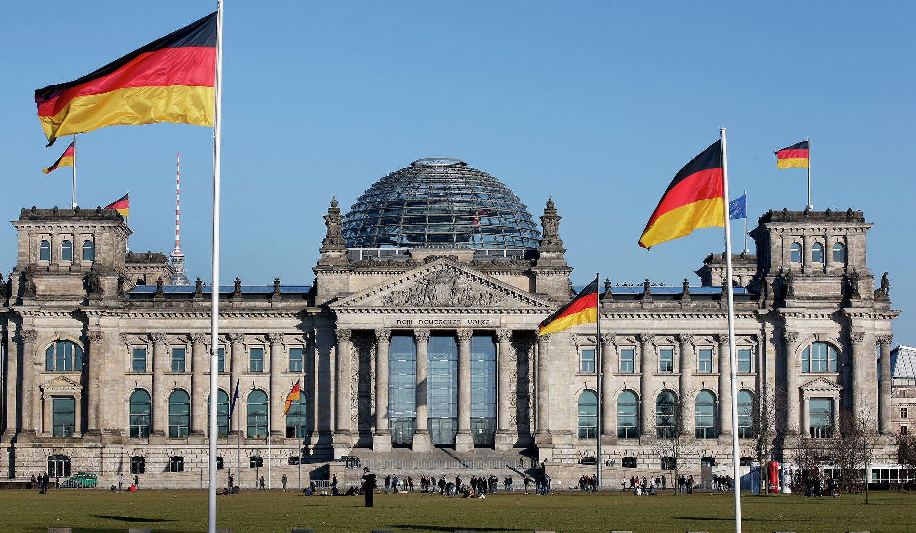 Германия поддерживает решение Международного суда ООН о свободном перемещении людей и товаров по Лачинскому коридору: МИД Германии
