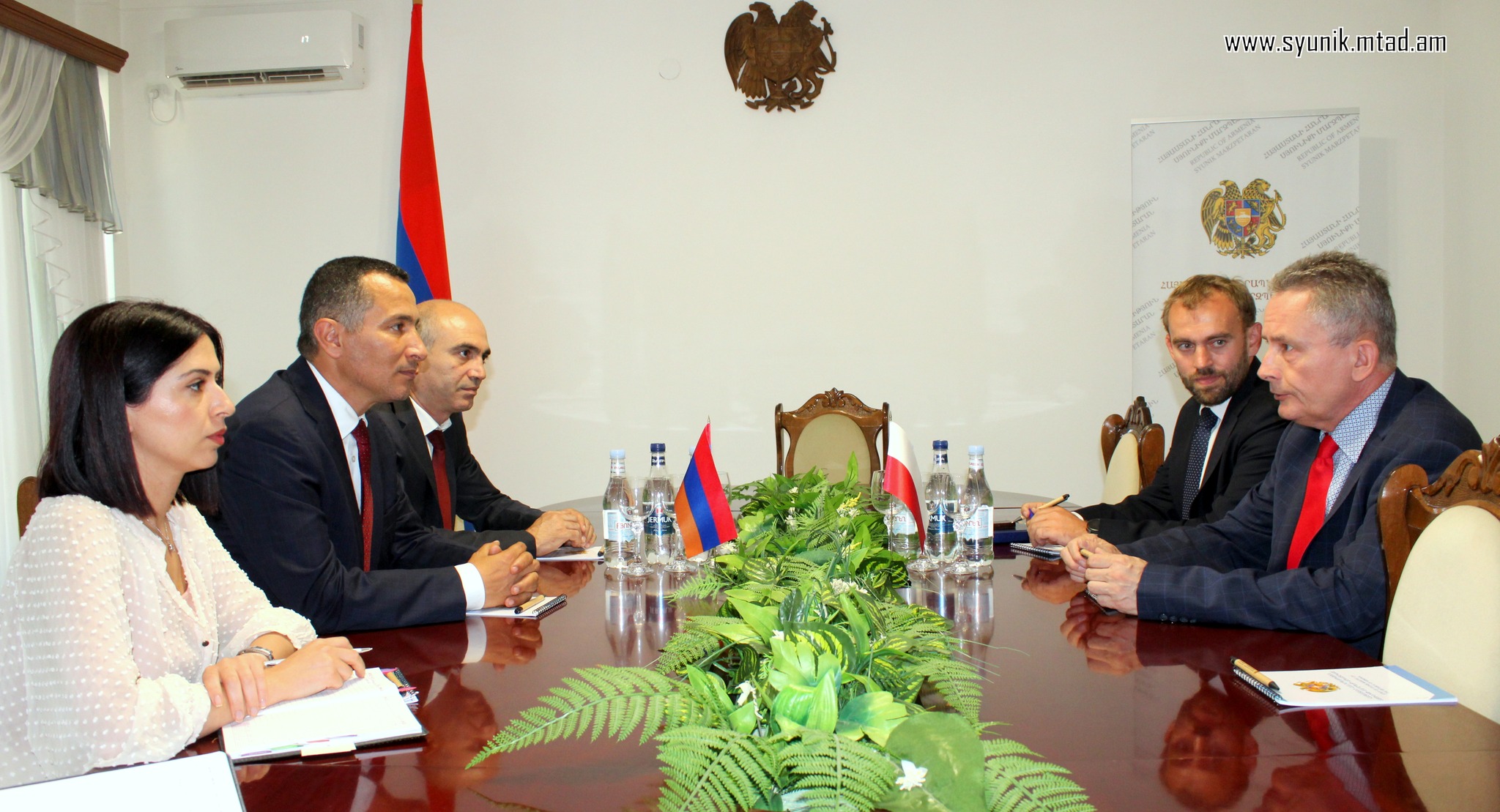 Ռոբերտ Ղուկասյանն ու Լեհաստանի դեսպանը հանդիպում են ունեցել. Սկվեչինսկին հետաքրքրվել է Սյունիքի սահմաններին տիրող վիճակով