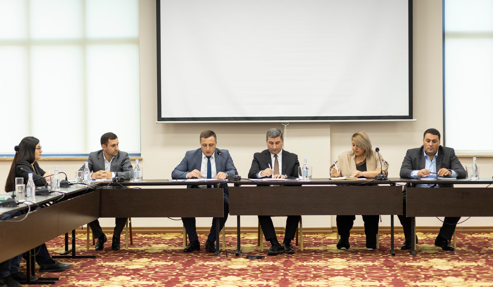 Կկիրառվեն տույժ-տուգանքներ․ ՏԿԵ նախարարը՝ ավտոճանապարհները սպասարկող կապալառու կազմակերպությունների ղեկավարներին