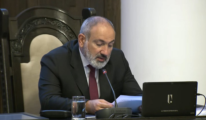 Армения призывает Баку воздержаться от шагов, направленных на сведение на нет исторической возможности установления мира: Пашинян