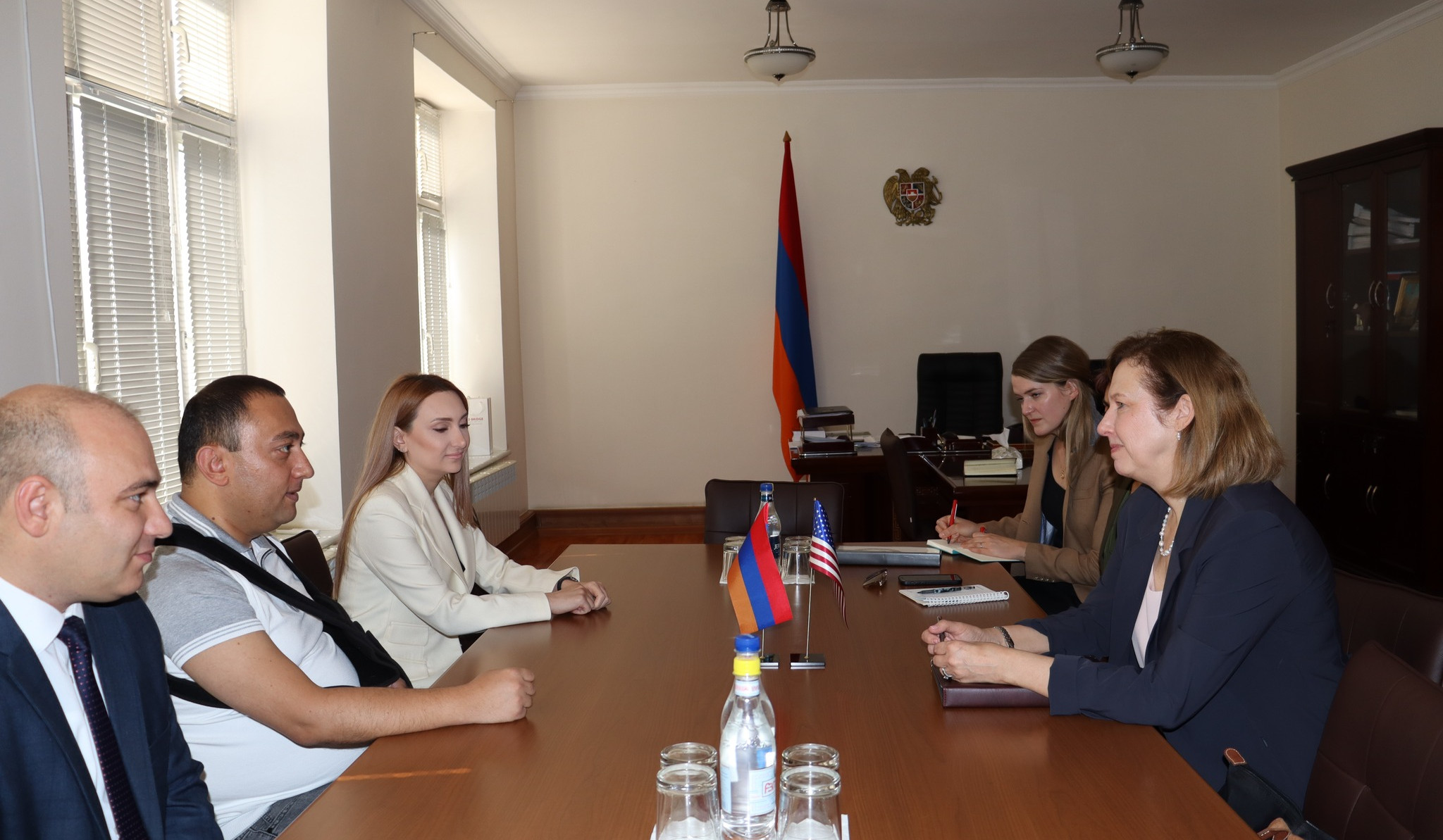 Lilit Makunts və Kristina Kvinn Vayots Dzor bölgəsinin təhlükəsizlik vəziyyəti, mövcud problemlər ilə tanış olublar