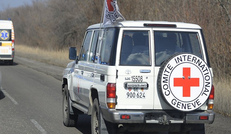 10 pasiyent və onların müşayiətçiləri Qızıl Xaç vasitəsi ilə DQ-dan Ermənistana aparılıb