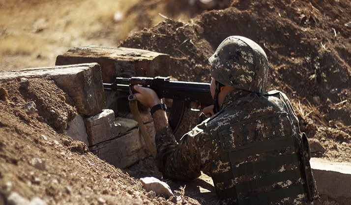По состоянию на 13:30 подразделения ВС Азербайджана продолжают вести огонь в направлении Сотка и Норабака: МО Армении
